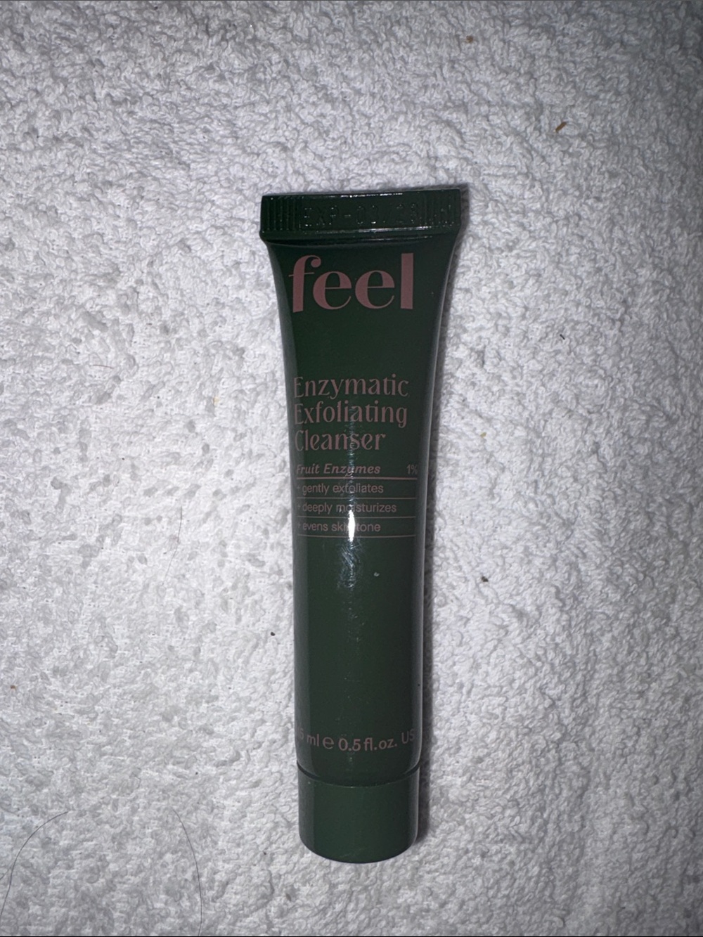 Feel Enzymatic Exfoliating Cleanser - Deep Green (Travel Size)
